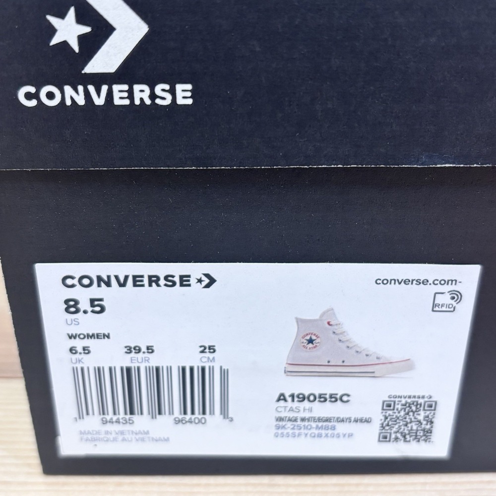Converse Women Chuck Taylor All Star Sneakers Sz 8.5 Hearts High Top A19055C - Picture 10 of 10